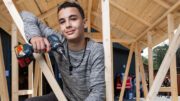 Vad tycker ungdomar om byggbranschen? Bild på 15-årig kille.