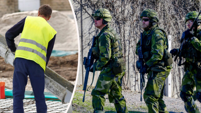 Bilden är delad i två sektioner. Till vänster syns en byggarbetare i reflekterande gul väst och mörka arbetskläder som står vid vad som ser ut att vara en byggarbetsplats med sand eller grus i bakgrunden. Personen håller eller arbetar med något som liknar ett rör eller verktyg. Till höger syns tre soldater i kamouflageuniformer (i grönt mönster som liknar svensk militäruniform) som går längs en väg eller stig. De bär hjälmar, solglasögon och automatvapen. I bakgrunden syns ett nät eller kamouflagenät mot en byggnad eller struktur. Bilden illustrerar kontrasten mellan civil arbetskraft och militär personal - två olika yrkeskategorier i samhället.