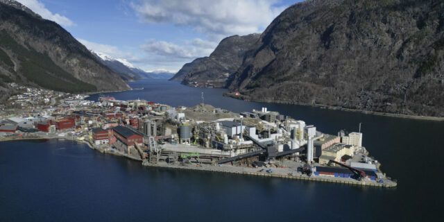 Bilden visar Bolidens verksamhet i Odda, Norge.