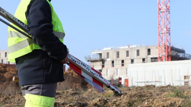 Bostadsbyggandet minskar kraftigt