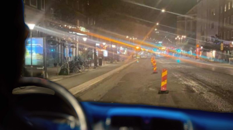 Försökte köra på trafikvakt