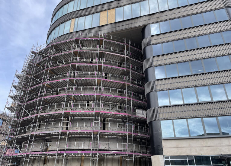 Parkeringsdelen på Masthugget Väst som ska få Nordens största växtvägg.